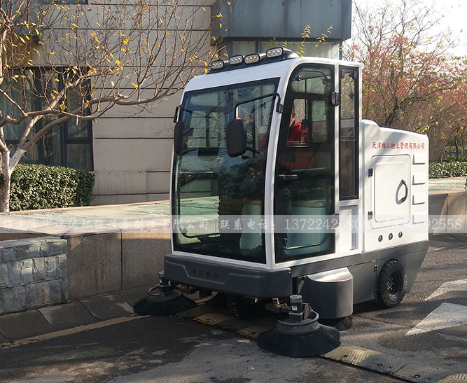 天津梅江物業(yè)天濤園小區(qū)—HRD—2100雙風機掃地車案例