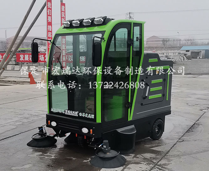 北京水泥廠使用保定宏瑞達(dá)雙風(fēng)機(jī)掃地車案例 北京水泥廠使用保定宏瑞達(dá)雙風(fēng)機(jī)掃地車案例