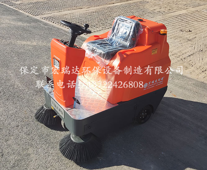 保定宏瑞達電動清掃車在安國物業(yè)公司上崗 保定宏瑞達電動清掃車在安國物業(yè)公司上崗